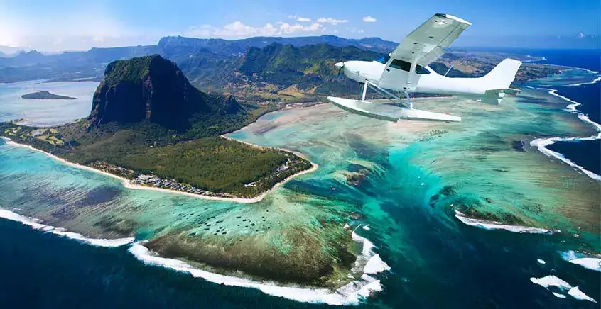 Rundflug mit dem Wasserflugzeug am Unterwasserwasserfall