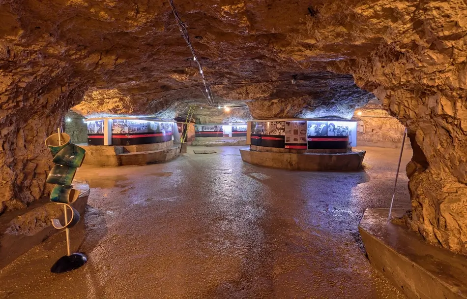 Zerostraße (Luftschutz-Festungstunnel)